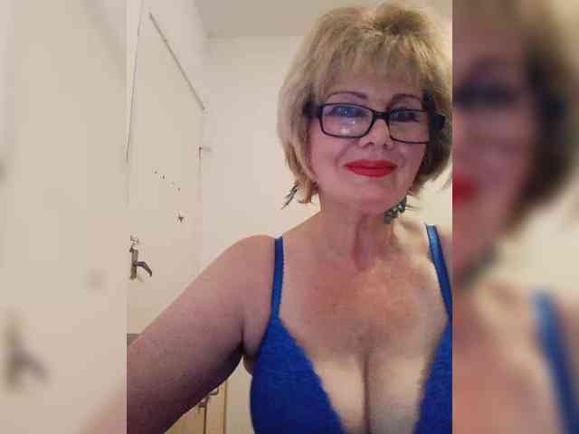 KASANDRABOLOSHKA Sex Cam Show
