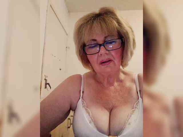 BoloshkaBlonda webcam