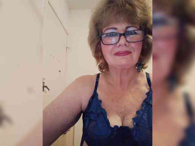 MoonGoddess webcam