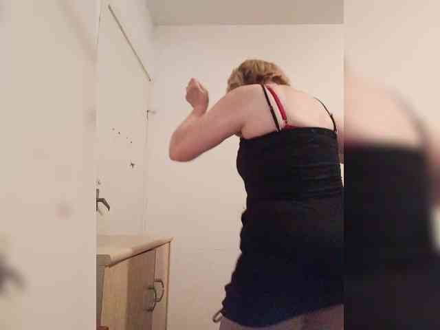 BoloshkaBlonda webcam