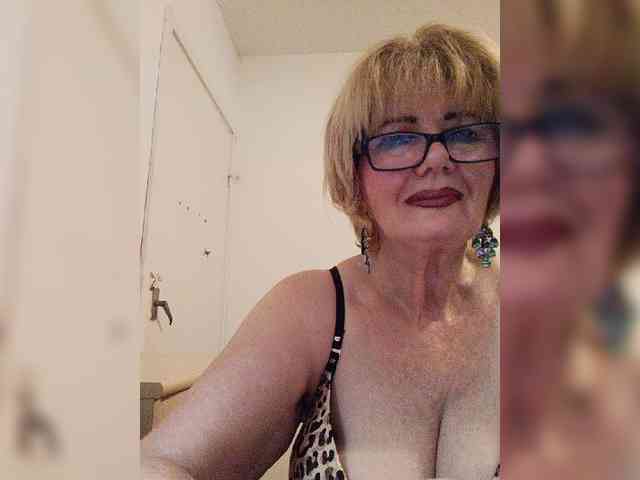 BoloshkaBlonda webcam