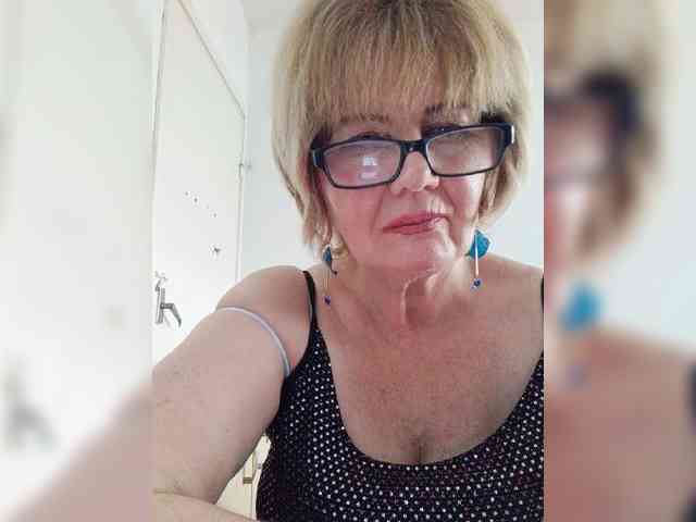 BoloshkaBlonda webcam