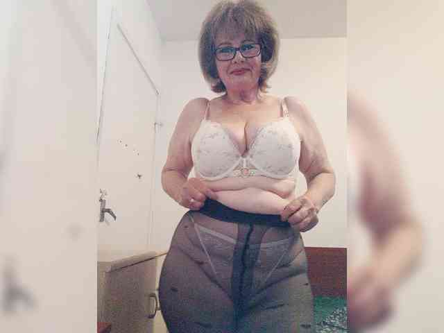 KASANDRABOLOSHKA live female cam on bongacams