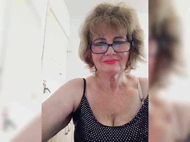 MoonGoddess webcam