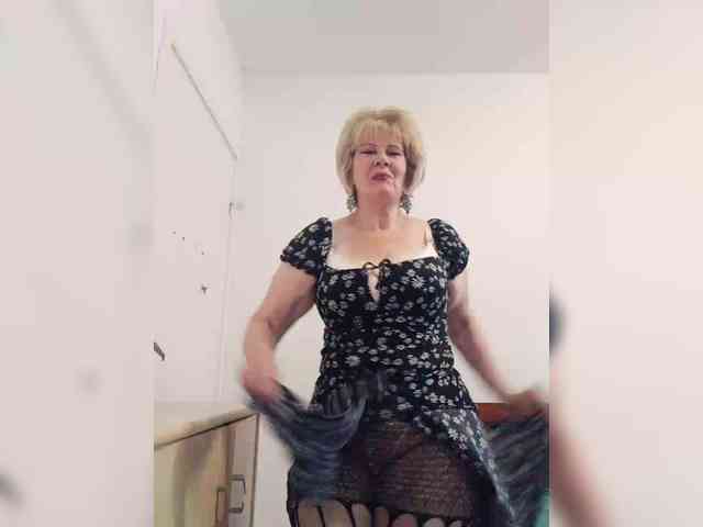 KASANDRABOLOSHKA Sex Cam Show