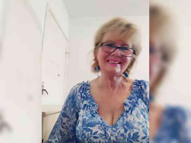 MoonGoddess webcam