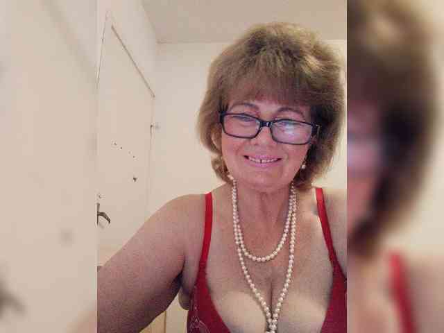 MoonGoddess webcam