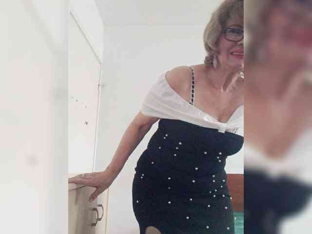 MoonGoddess webcam
