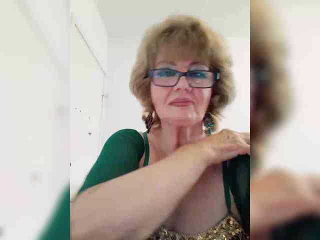 MoonGoddess webcam