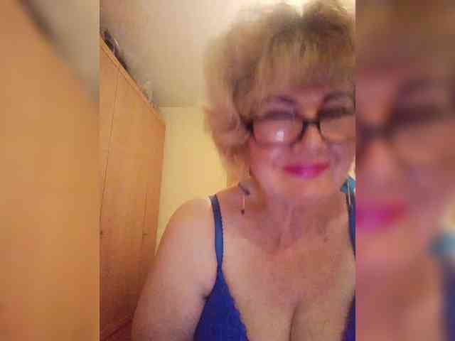 KASANDRABOLOSHKA Live Webcam on BongaCams