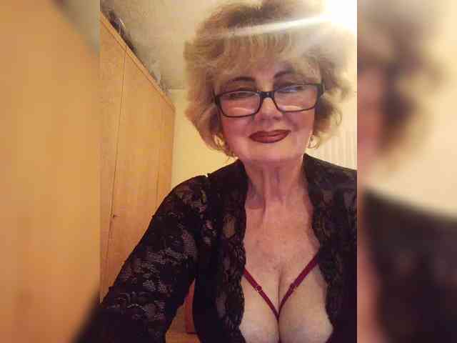 BoloshkaBlonda webcam
