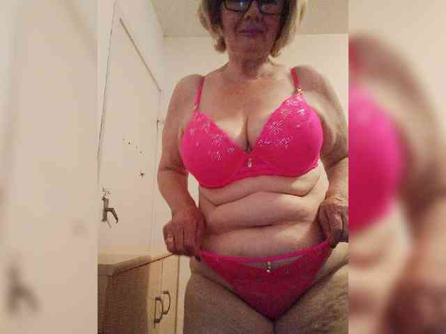 BoloshkaBlonda webcam