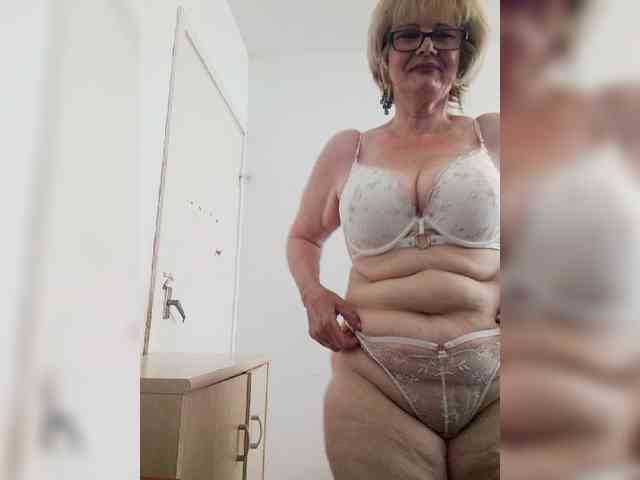 KASANDRABOLOSHKA Sex Cam Show