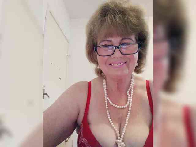 MoonGoddess webcam