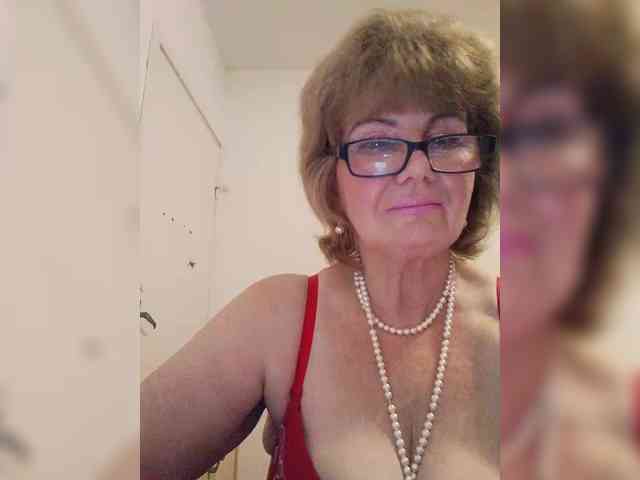 MoonGoddess webcam