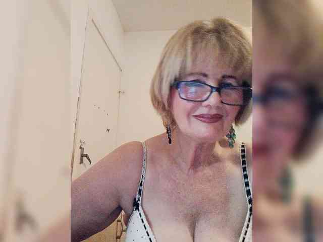 BoloshkaBlonda webcam