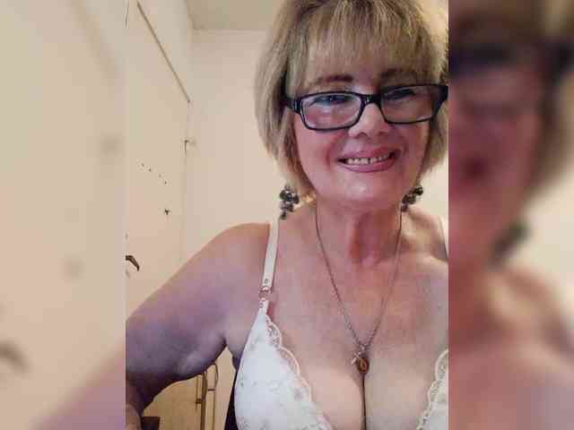BoloshkaBlonda webcam