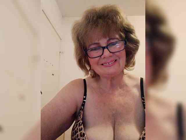 MoonGoddess webcam