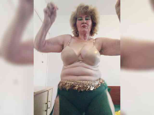 MoonGoddess webcam
