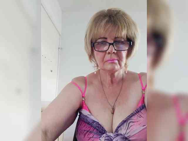 BoloshkaBlonda webcam
