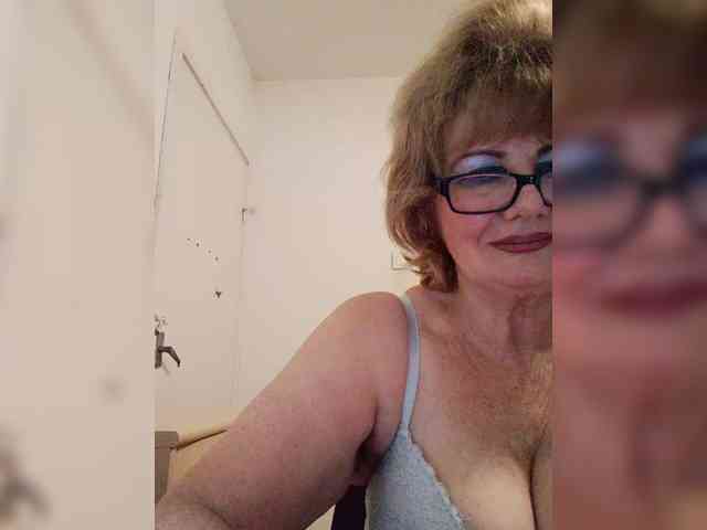 MoonGoddess webcam