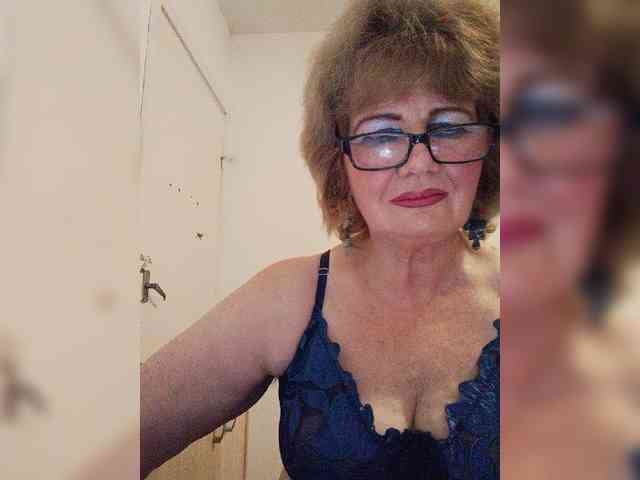 MoonGoddess webcam