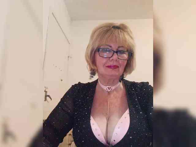 BoloshkaBlonda webcam
