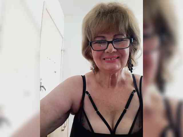MoonGoddess webcam
