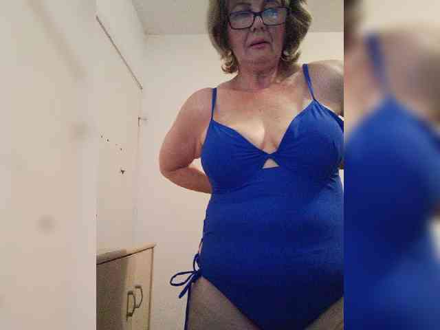 MoonGoddess webcam