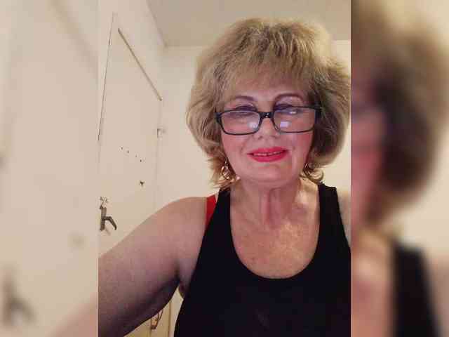 MoonGoddess webcam