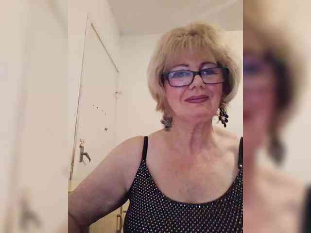 KASANDRABOLOSHKA Sex Cam Show