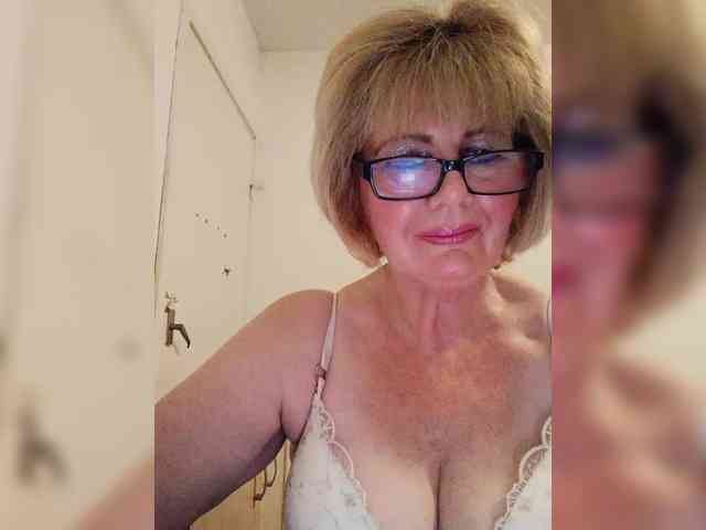BoloshkaBlonda webcam
