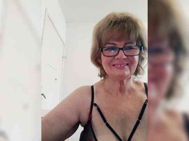 MoonGoddess webcam