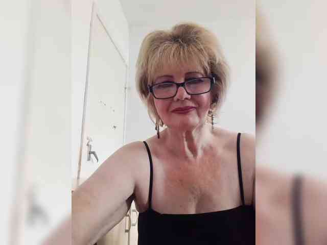 KASANDRABOLOSHKA Sex Cam Show