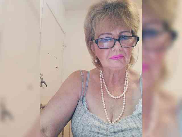 BoloshkaBlonda webcam