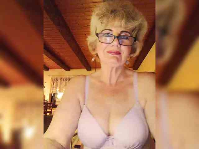 BoloshkaBlonda webcam