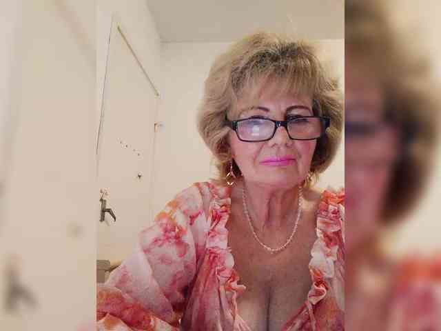 MoonGoddess webcam