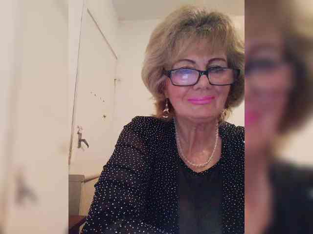 MoonGoddess webcam