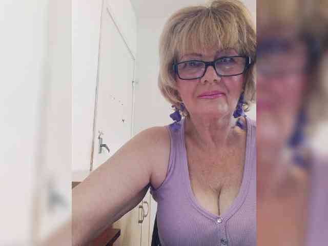 BoloshkaBlonda webcam
