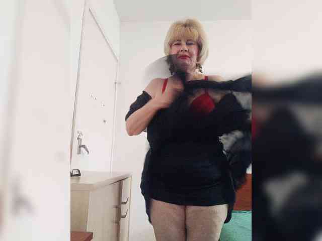 BoloshkaBlonda webcam