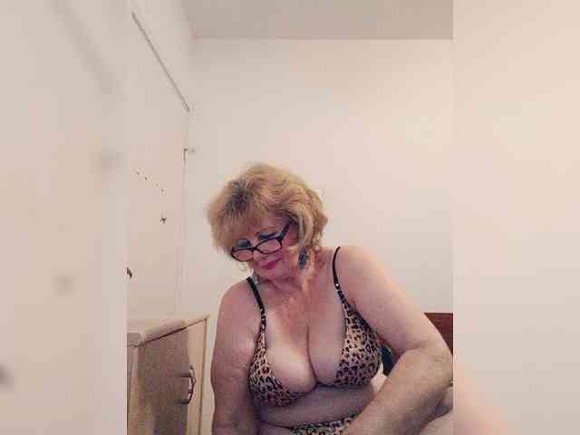 MoonGoddess webcam