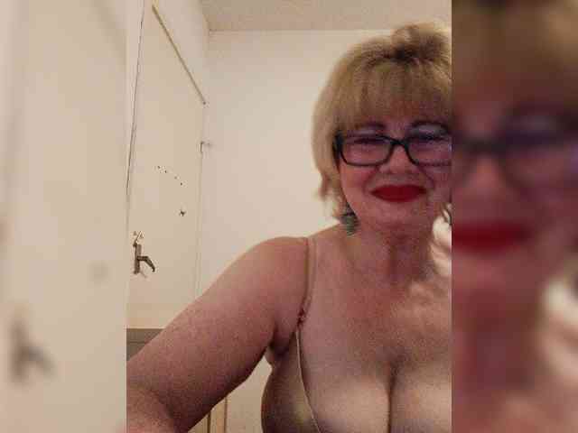 BoloshkaBlonda webcam