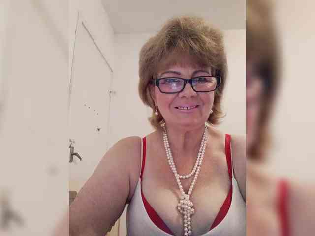 MoonGoddess webcam