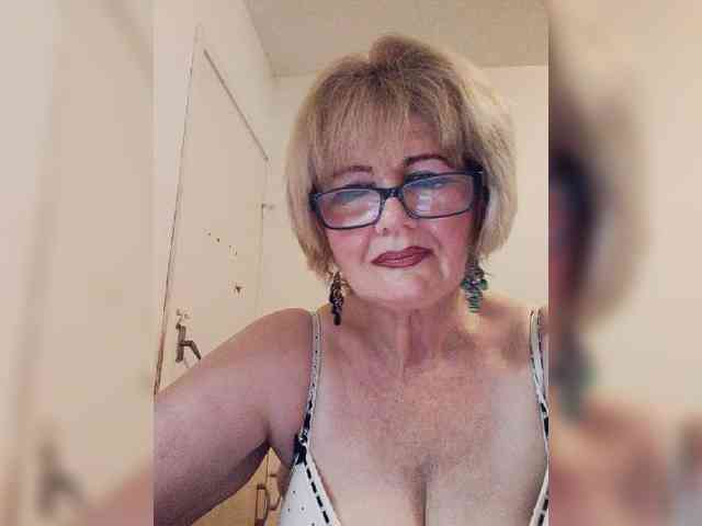 BoloshkaBlonda webcam