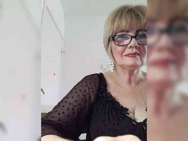 BoloshkaBlonda webcam