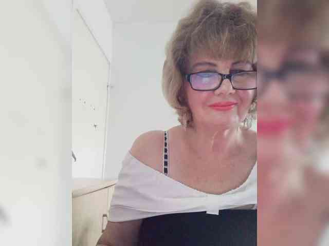 MoonGoddess webcam