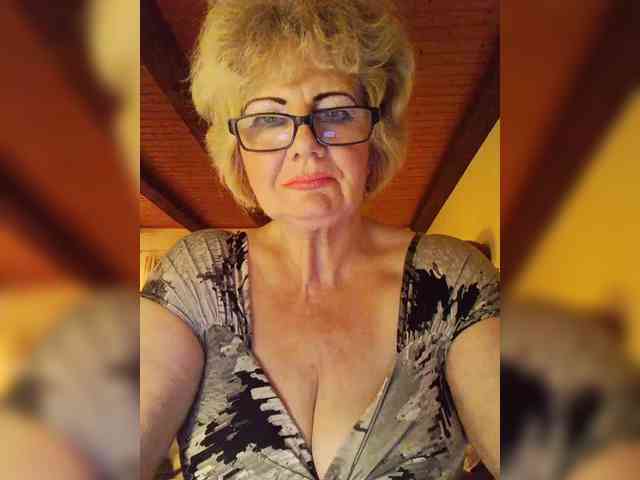 BoloshkaBlonda webcam