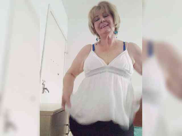 BoloshkaBlonda webcam