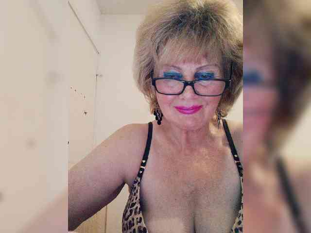 MoonGoddess webcam