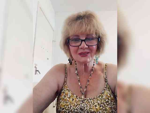 BoloshkaBlonda webcam